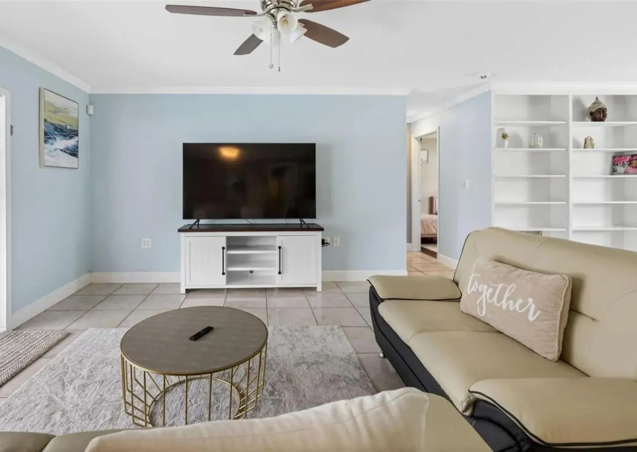 Villa Clearwater House 3 Bedrooms-Pool