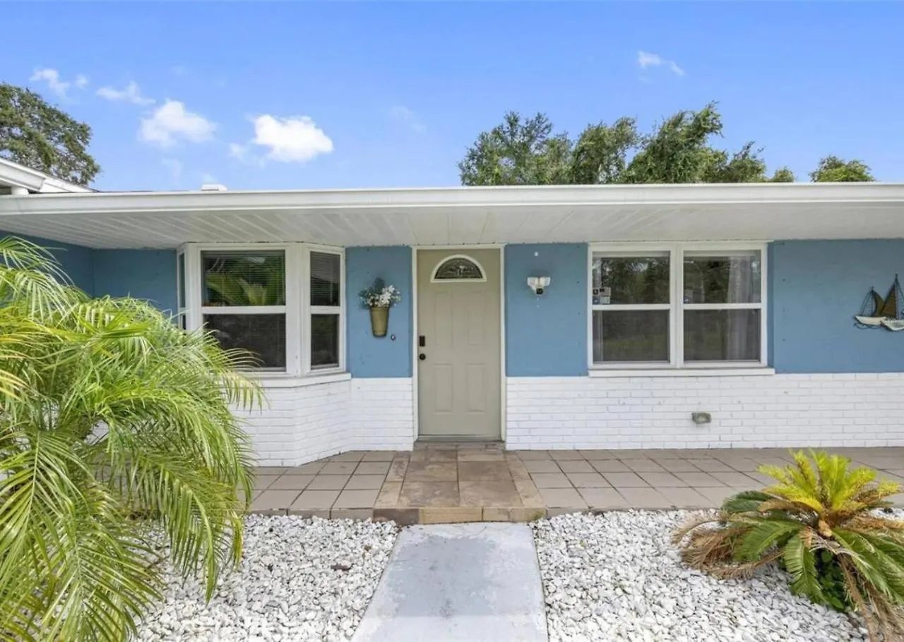 Clearwater House 3 Bedrooms-Pool 0*,  United States