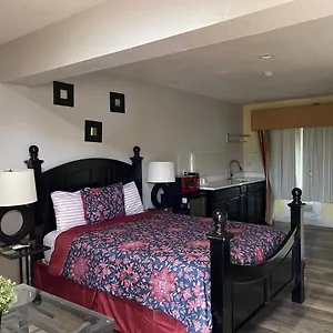 Motel Delux, Clearwater