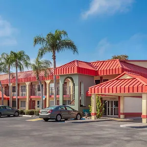 Motel Super 8 By Wyndham Clearwater/us Hwy 19 N, Clearwater