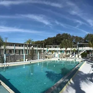 汽车旅馆 The Floridian, 克利尔沃特